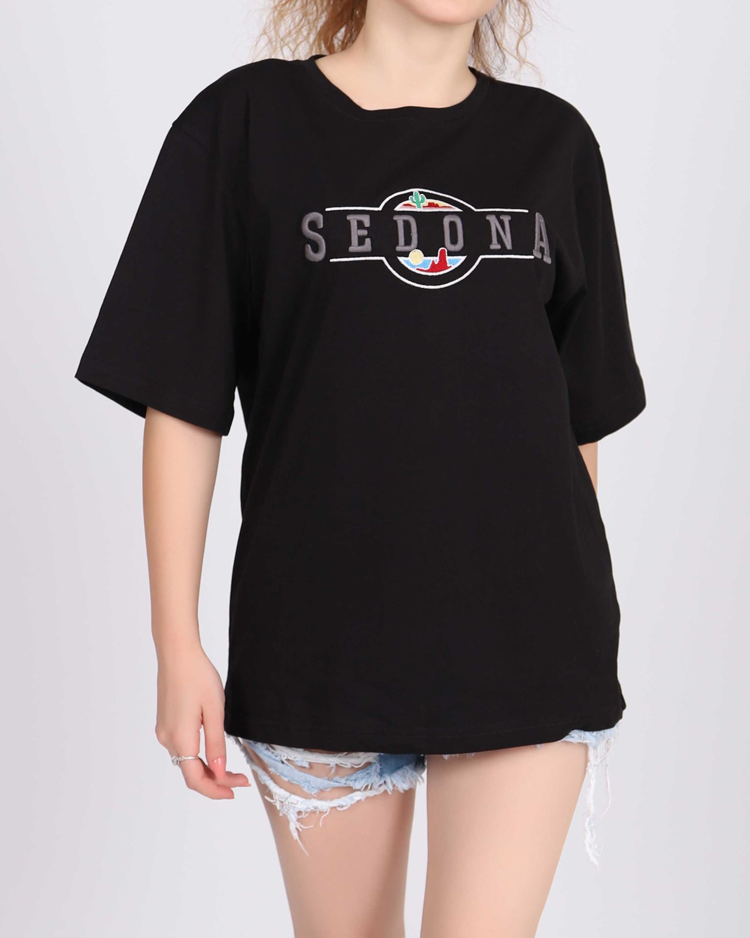 Siyah Nakışlı T-shirt TSH325