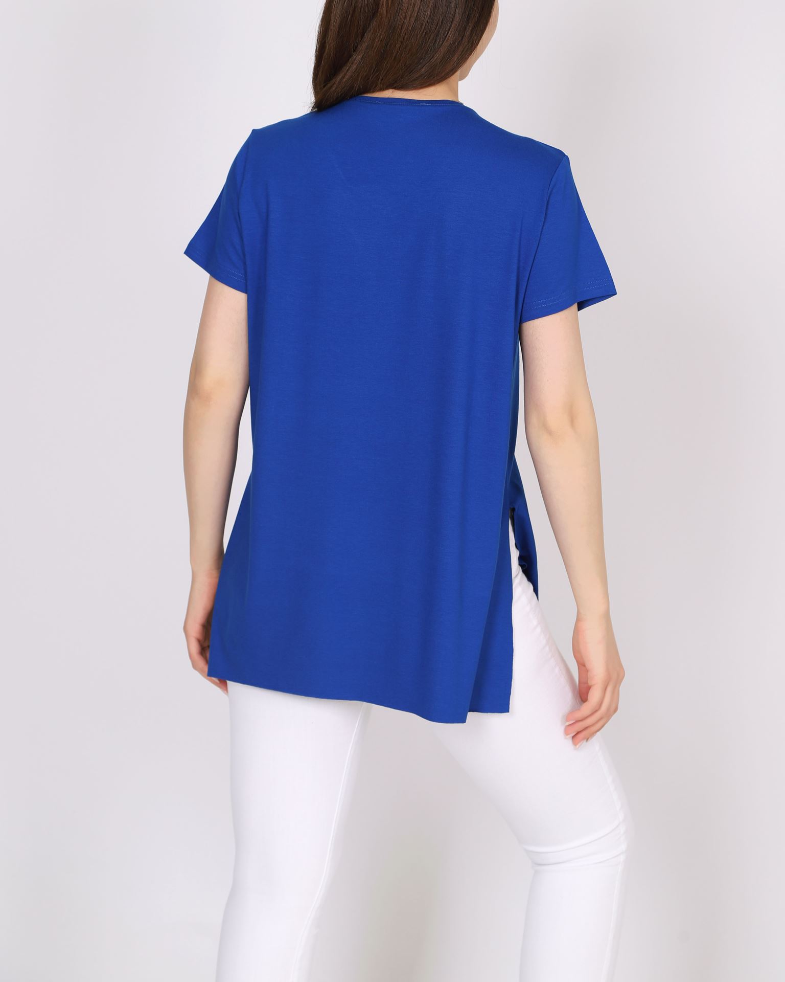 Saks Mavisi V Yaka Yırtmaçlı T-shirt TSH379